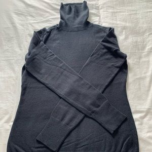 EUC! Banana Republic Turtleneck Sweater
